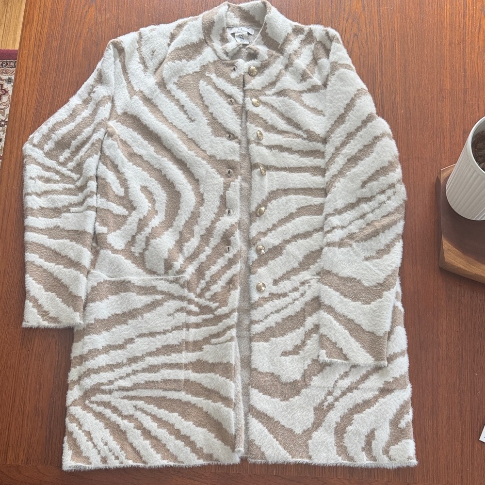H by Halston Cream and Tan Zebra-Patterned Button-Front Sweater Coat